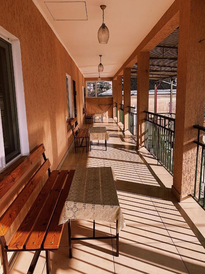 Семейный Дворик Sukhumi Exterior photo